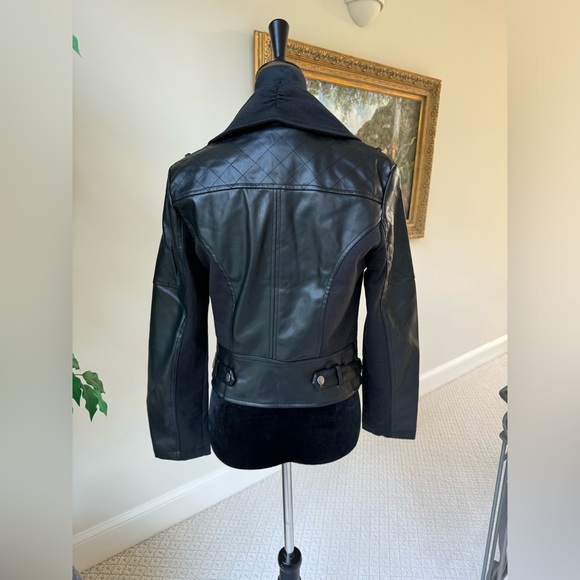 Ookie & Lala
Faux Leather Mix
Quilt Drape Jacket - Picture 6 of 10